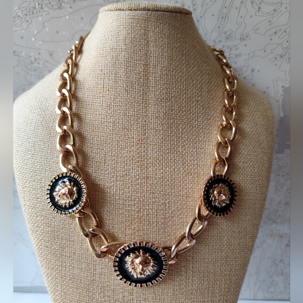 Chunky Gold Triple Lion Head Necklace